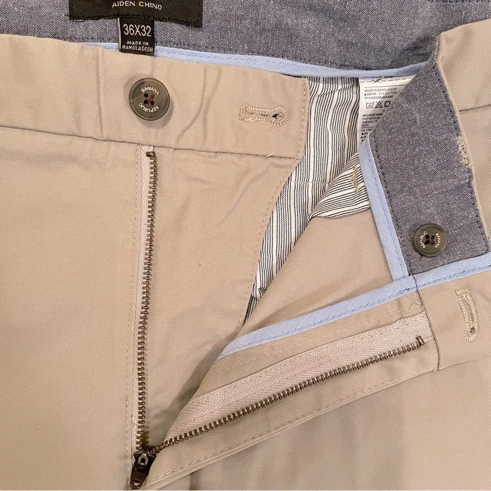 Banana Republic chino pants